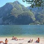 Sun Pool Near Free Parking *