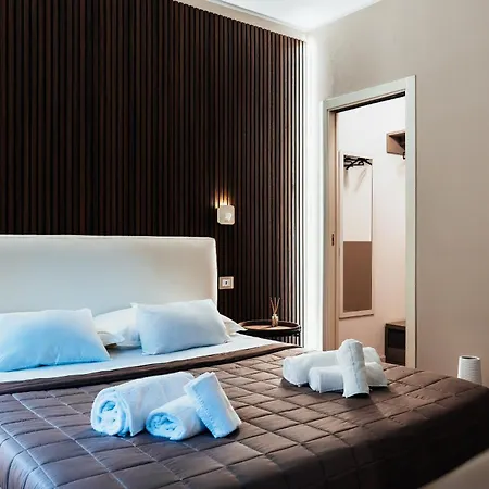 Sun Pool Near Free Parking Bellagio